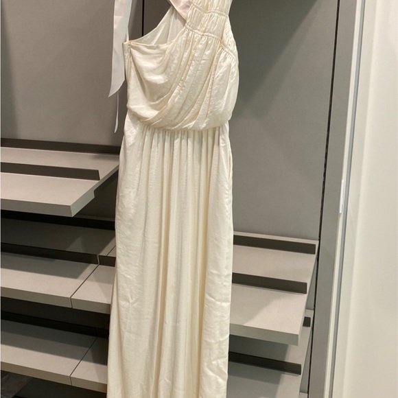 Dress - Picture 11 of 13